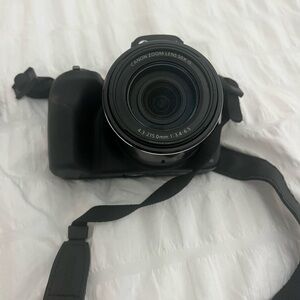 Canon camera- like new!